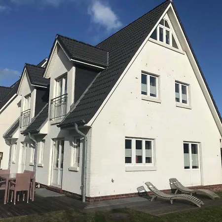 Haus Emilia - Leuchtturm * Hörnum