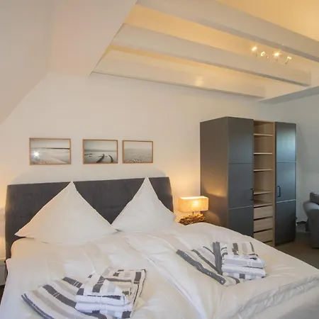 Haus Emilia - Leuchtturm Apartament *