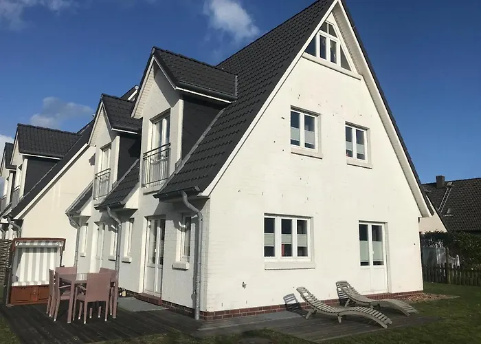 Haus Emilia - Leuchtturm * Hörnum